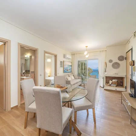 Aura Seaside Apartment *