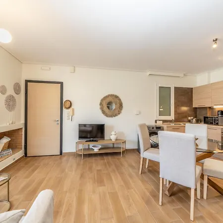 Apartment Aura Seaside Karavomylos